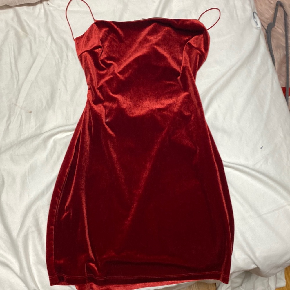 Red body con Windsor dress
